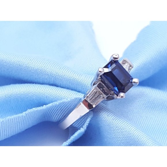 Unique 14K Solid White Gold Designer Sapphire & Baguette Diamond Ring - Size 5.5 - Picture 2 of 16